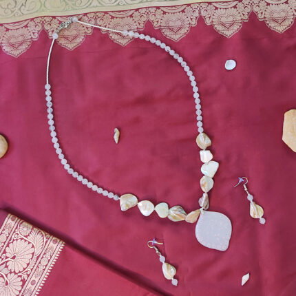 Shells & Stones Resin